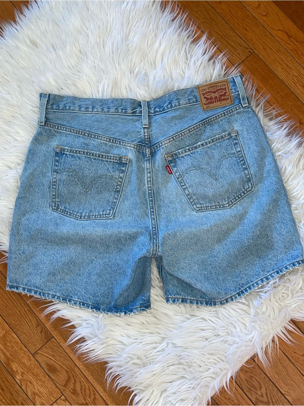 Levi’s 501 Light Wash Denim Shorts High Rise Women’s 34 Waist Vintage Style